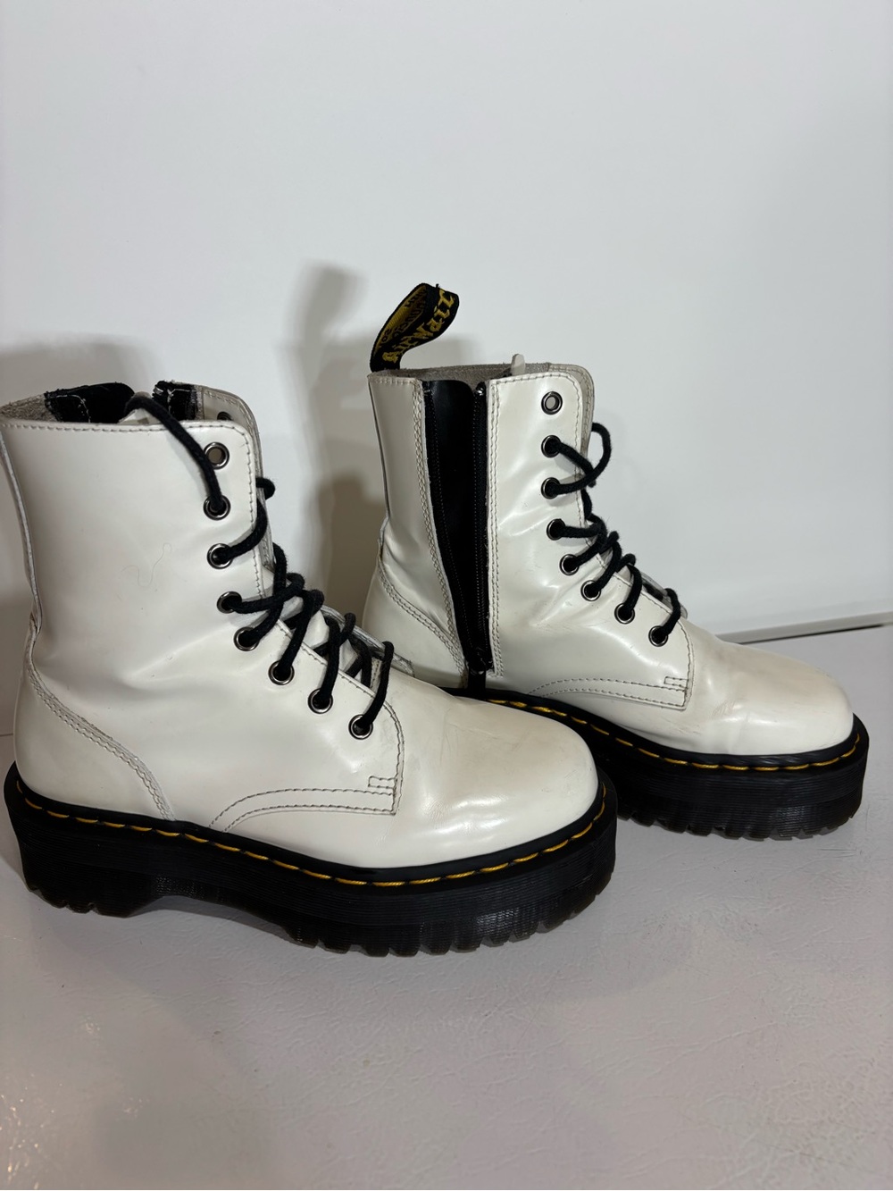 Dr. Martens Jadon White Lace Up Boots Men’s 6/Womens 7